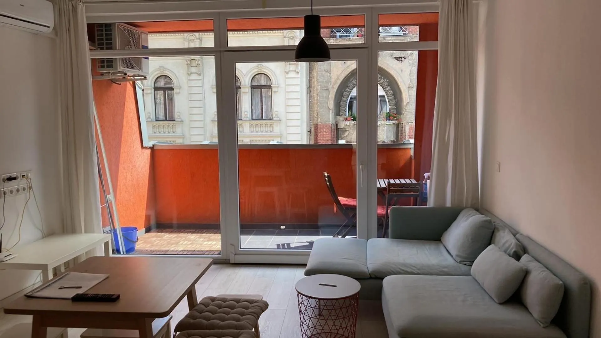 Trendy Apartment In The Heart Of The City With Balcony Budapest