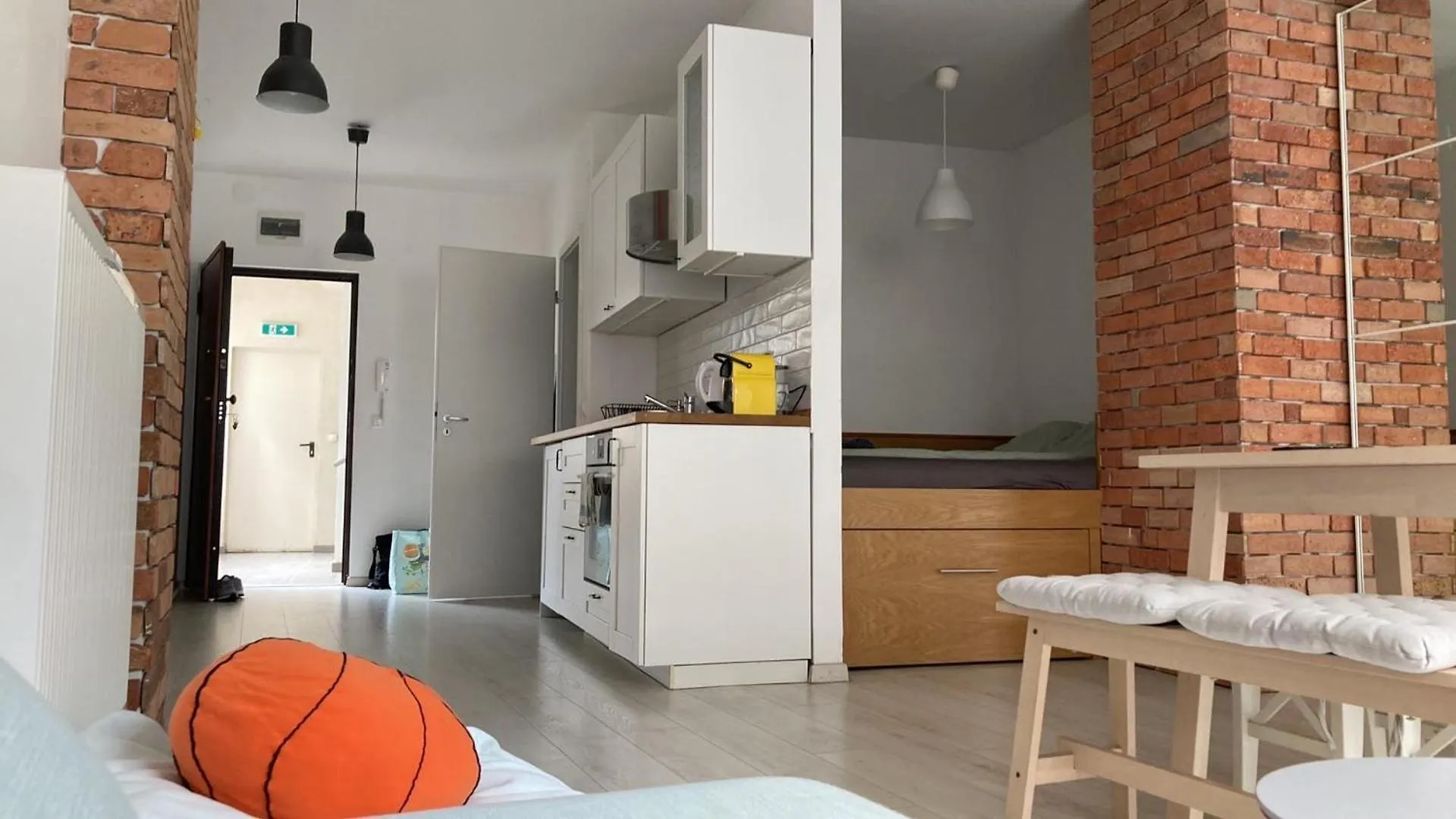 Trendy Apartment In The Heart Of The City With Balcony Budapest