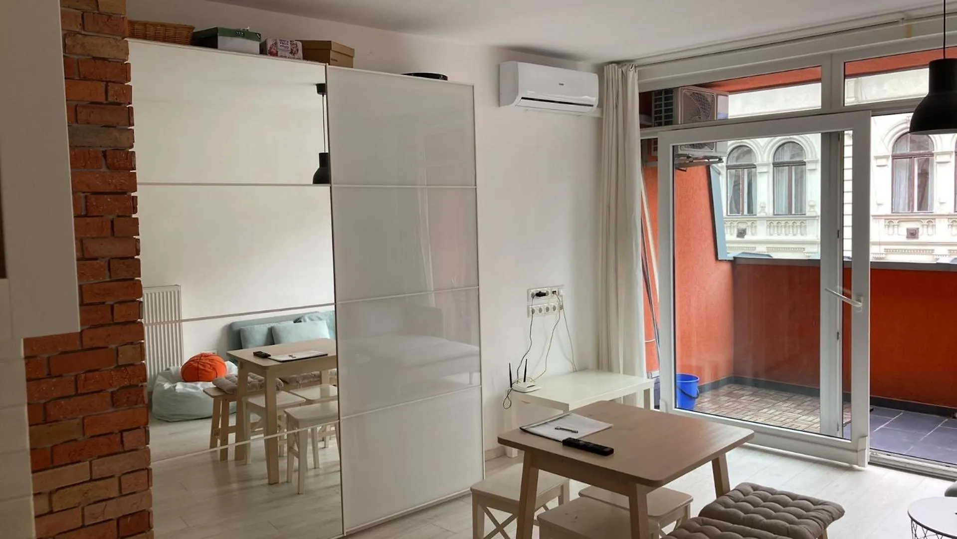 Trendy Apartment In The Heart Of The City With Balcony Budapest