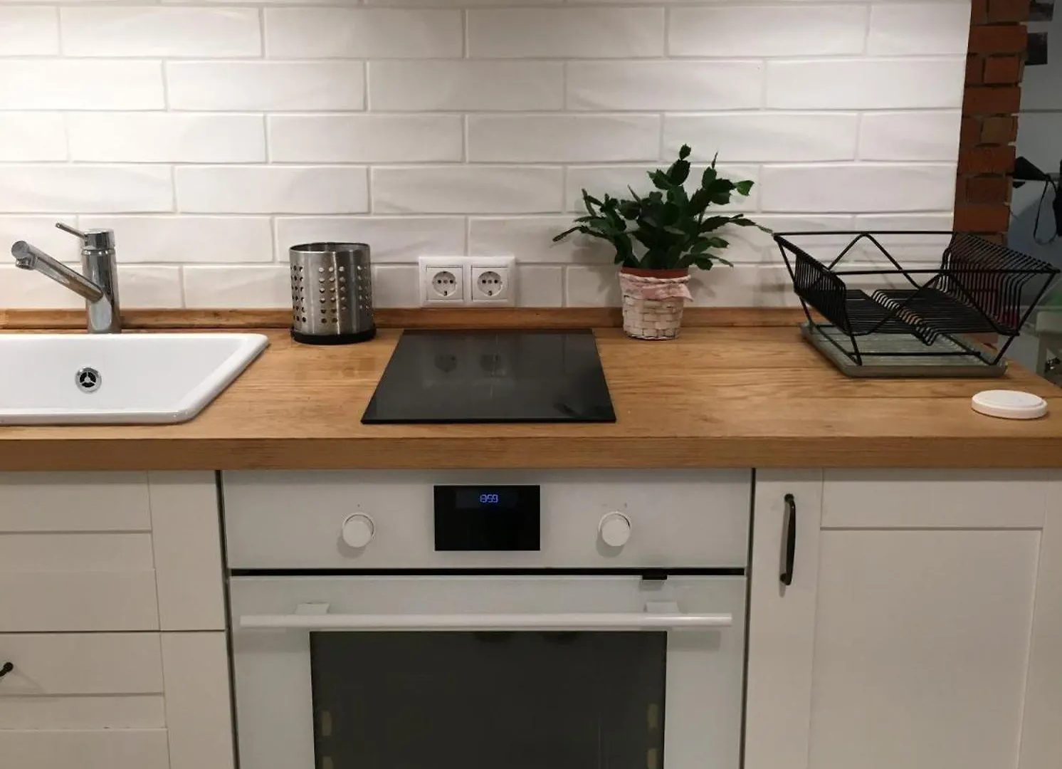 בודפשט Trendy Apartment In The Heart Of The City With Balcony
